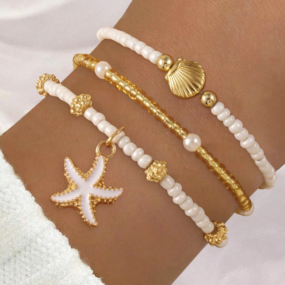 Starfish & Shell Beaded Bracelet Set – 3 Piece White & Gold Tone Beach Bracelets for Women